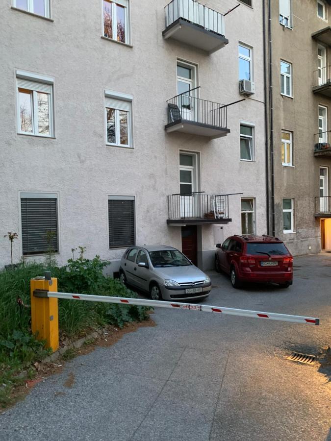 The Marchburg Apartment Марибор Экстерьер фото
